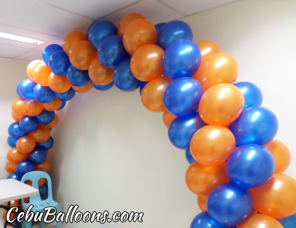 Entrance Balloon Arch for United Regrowth ESL Center Ribbon Cutting