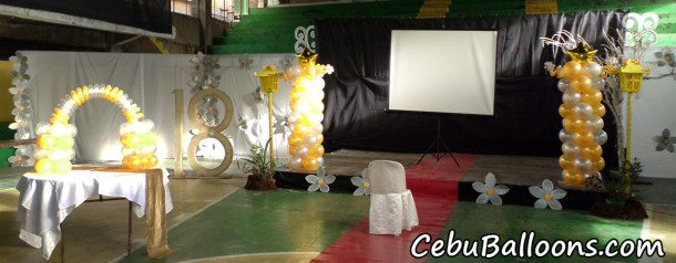 Gold & White Balloons at Poblacion Pardo Gym for the debut of Brgy Capt Althea Lim's (Pardo) daughter