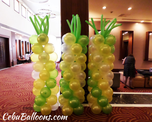 Three pieces Balloon Pillars at Marriot Hotel for Weesam