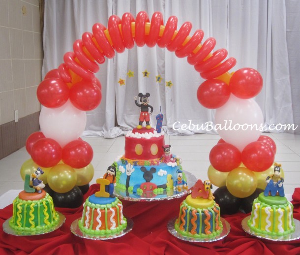 Mickey & Friends Cake & Balloon Cake Arch